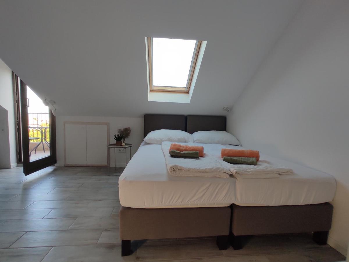 Fuevesi Vendeghaz Hotel Balatonfüred Buitenkant foto