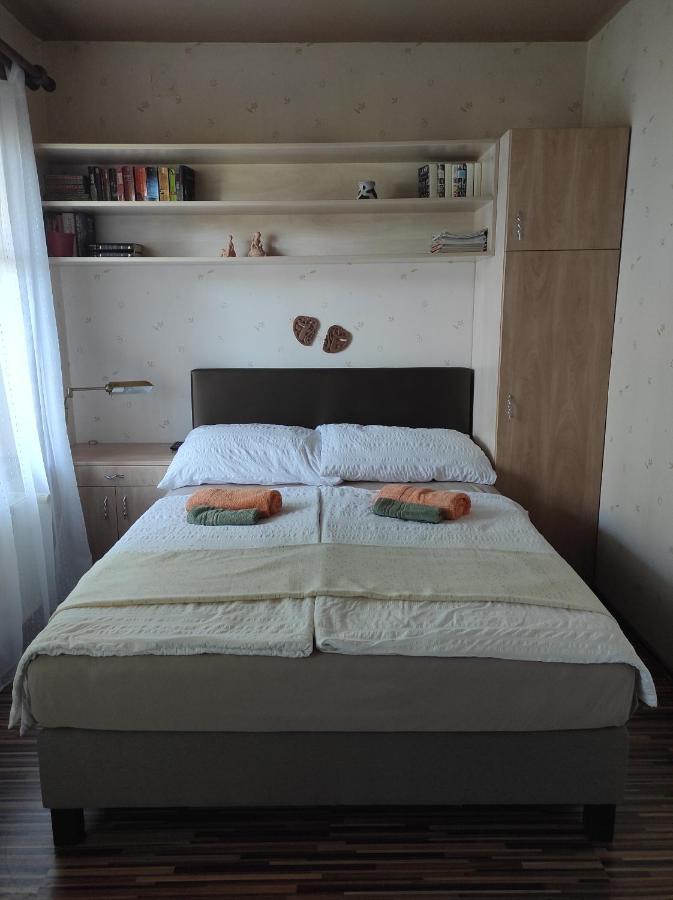 Fuevesi Vendeghaz Hotel Balatonfüred Buitenkant foto